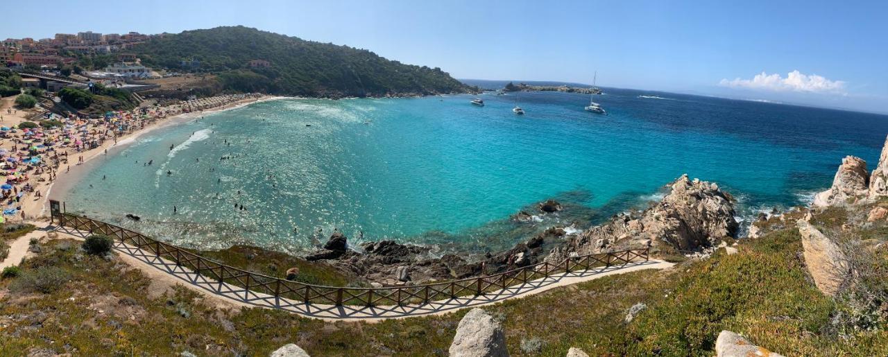 Le Ciliegie: Appartamento Moderno Isola Rossa Luaran gambar